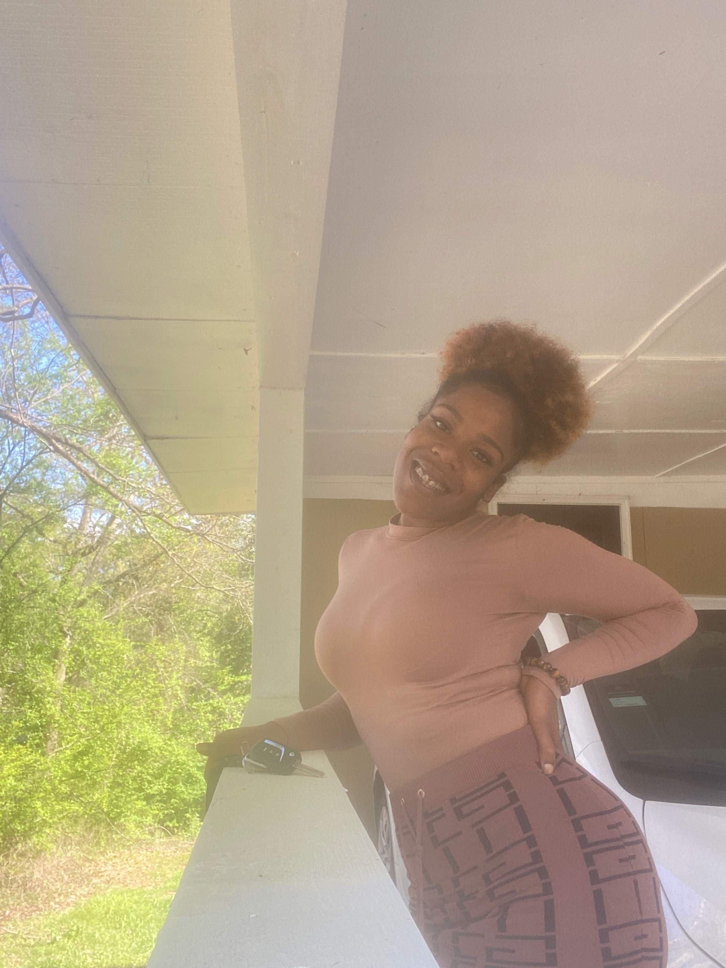 Moni Babyyy😏🤑🥰