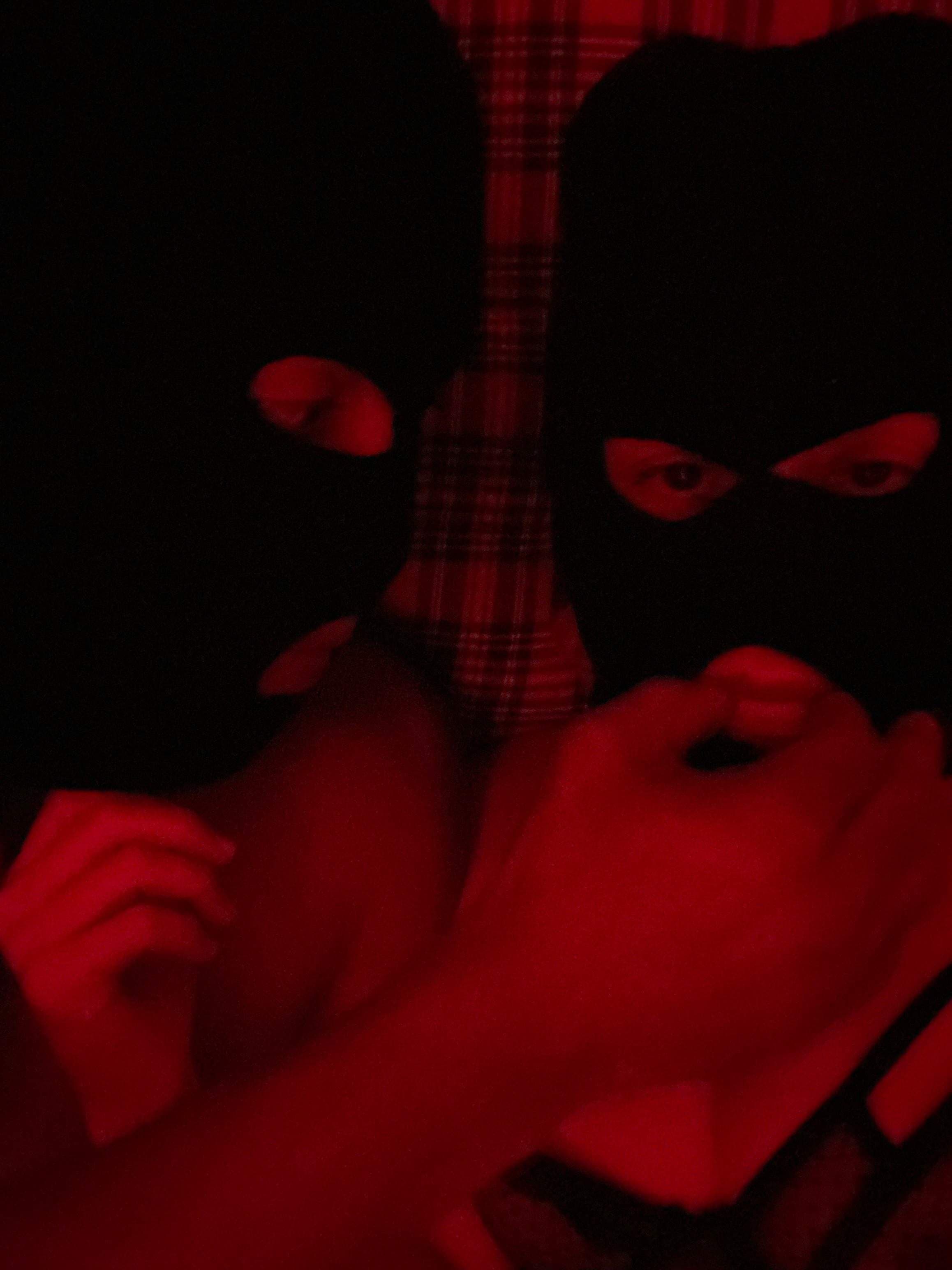 Redlightessence