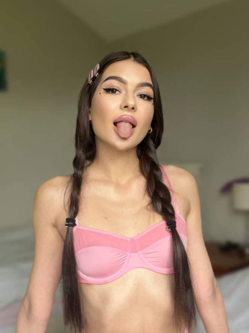 💖 Emily 💖