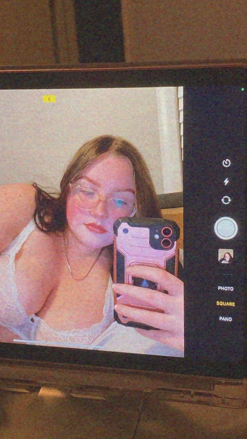 𝖀𝖗 𝖋𝖆𝖛 𝖜𝖍𝖔𝖗𝖊˚ʚ♡ɞ˚ | VIP Page🥰