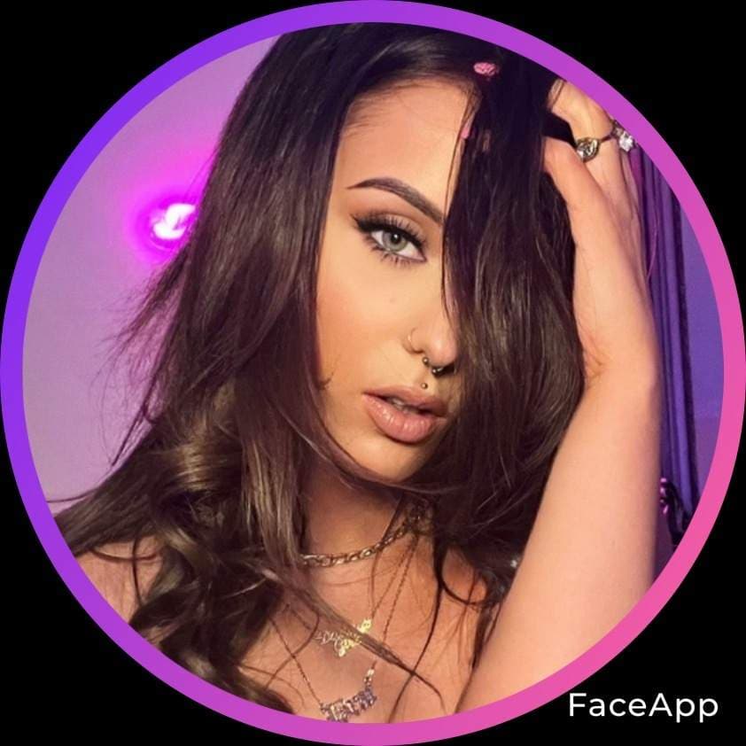 Alexa Cole