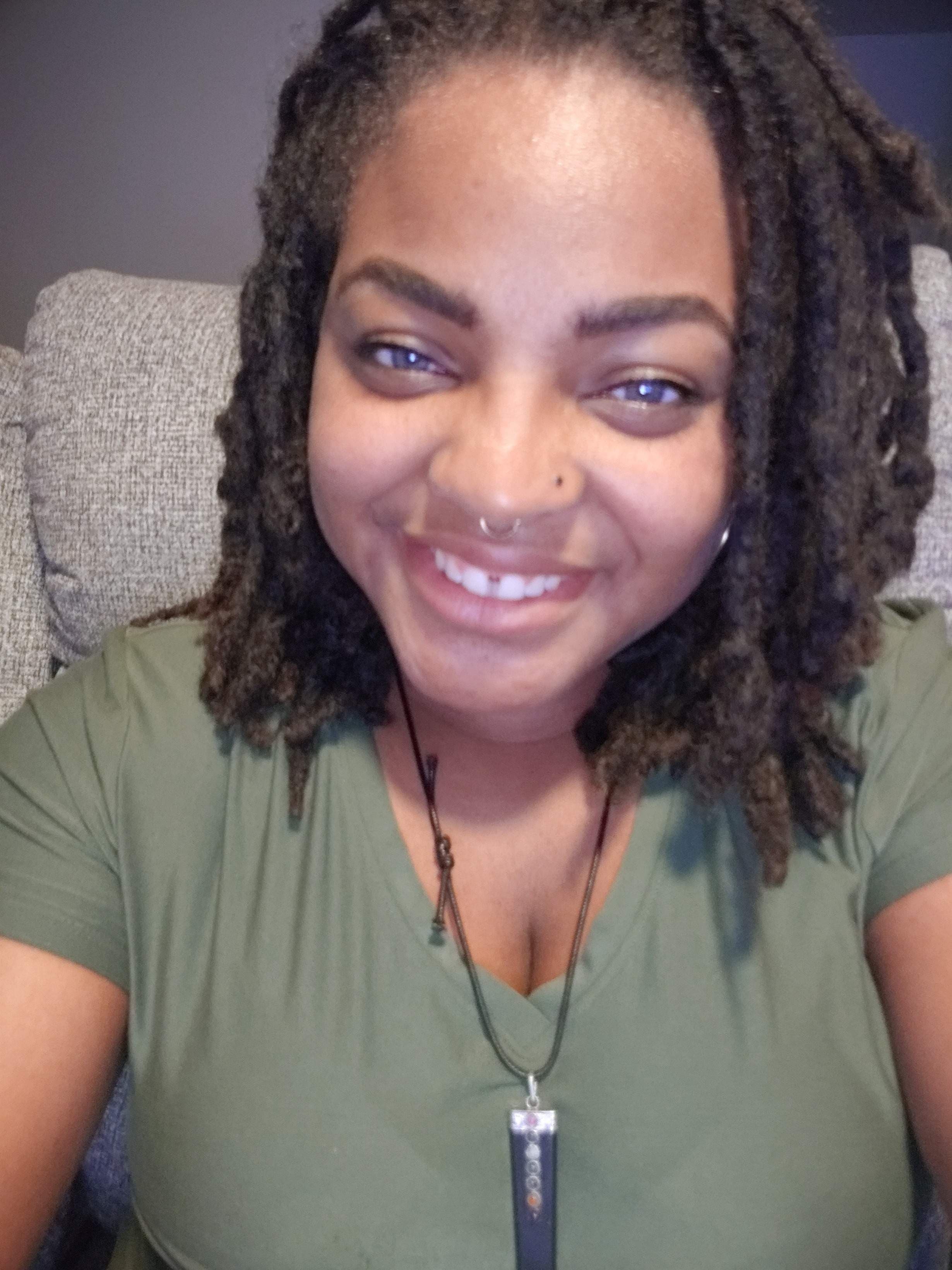 PrettyFeetMia