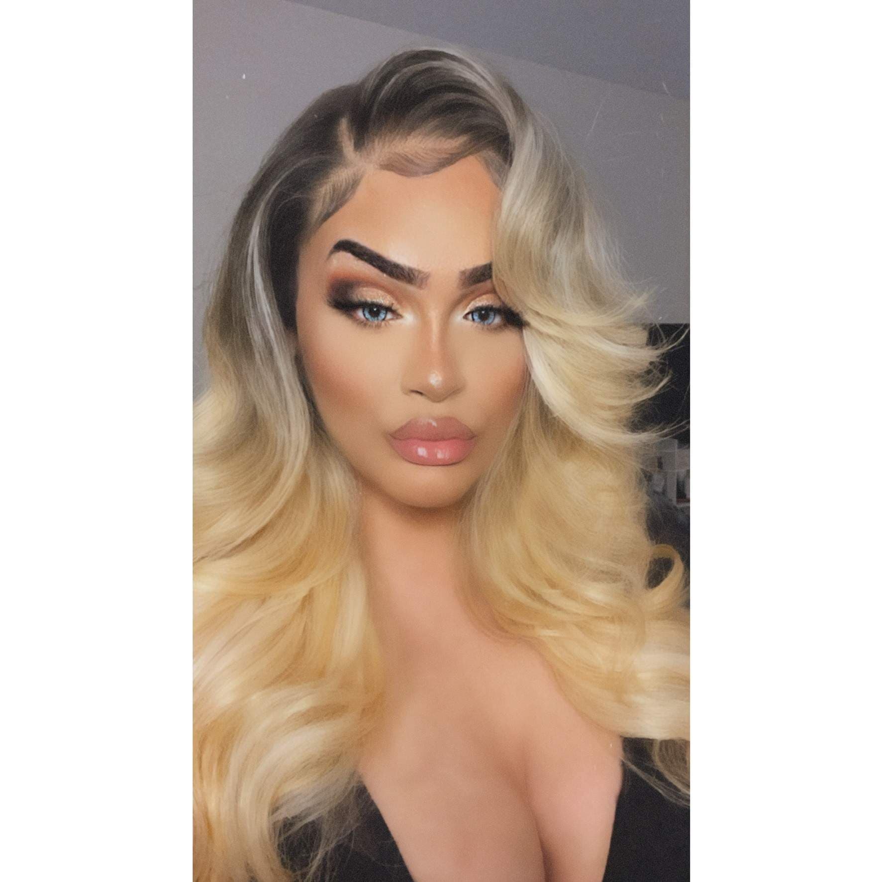 Angelique Allure 🦋