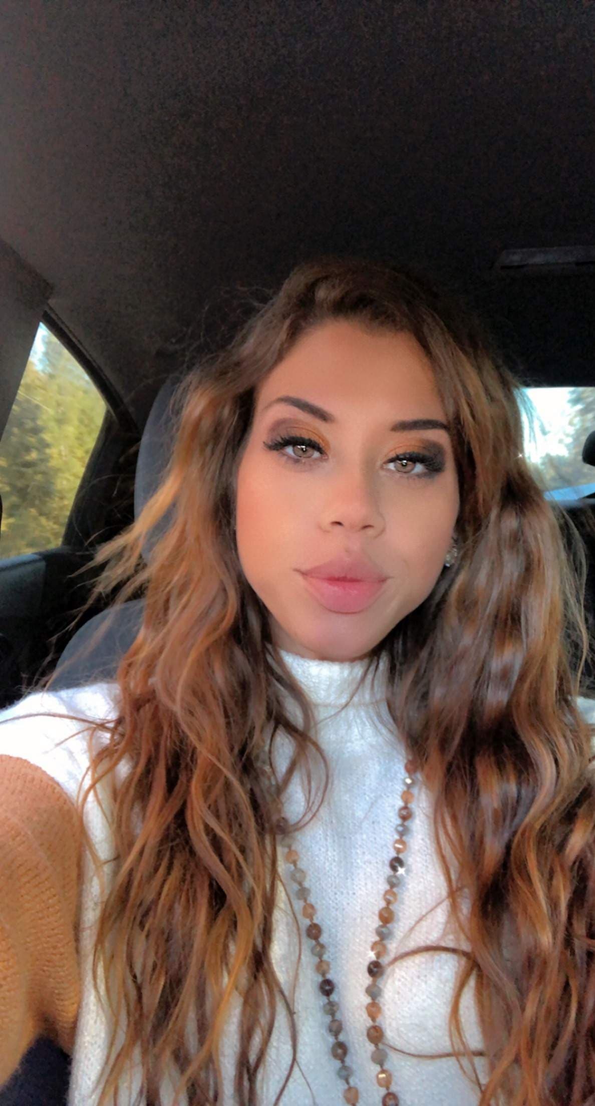 Kayla kiss