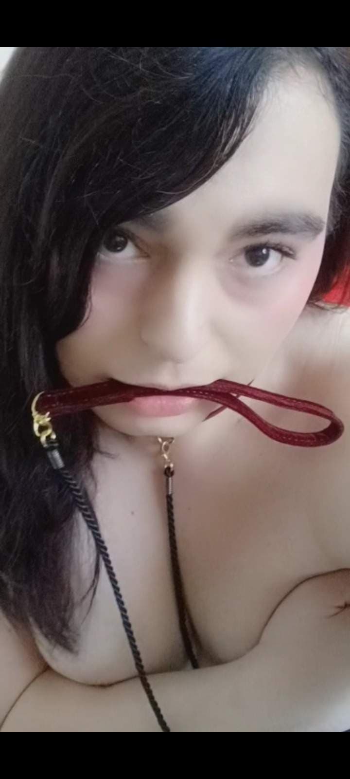NikiaFoxx