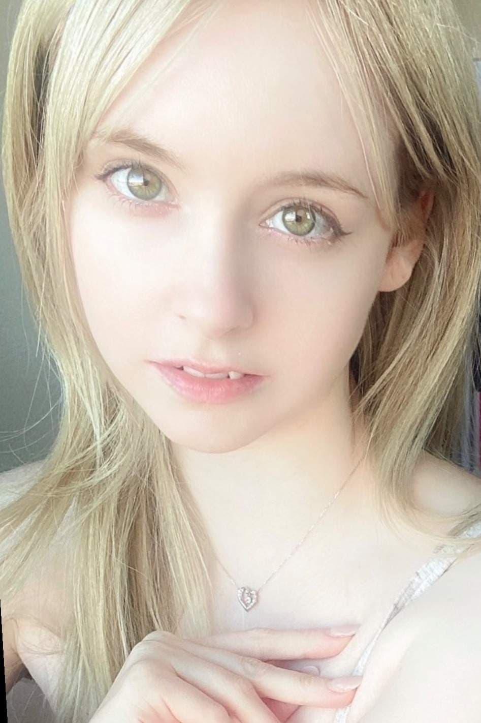 Gemma Louise ジェマ・ルイーズ