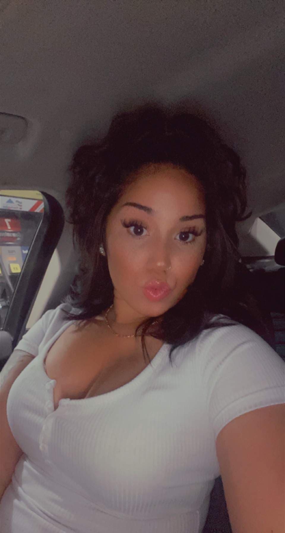 Miss Peaches 💕🍑 ✨💦