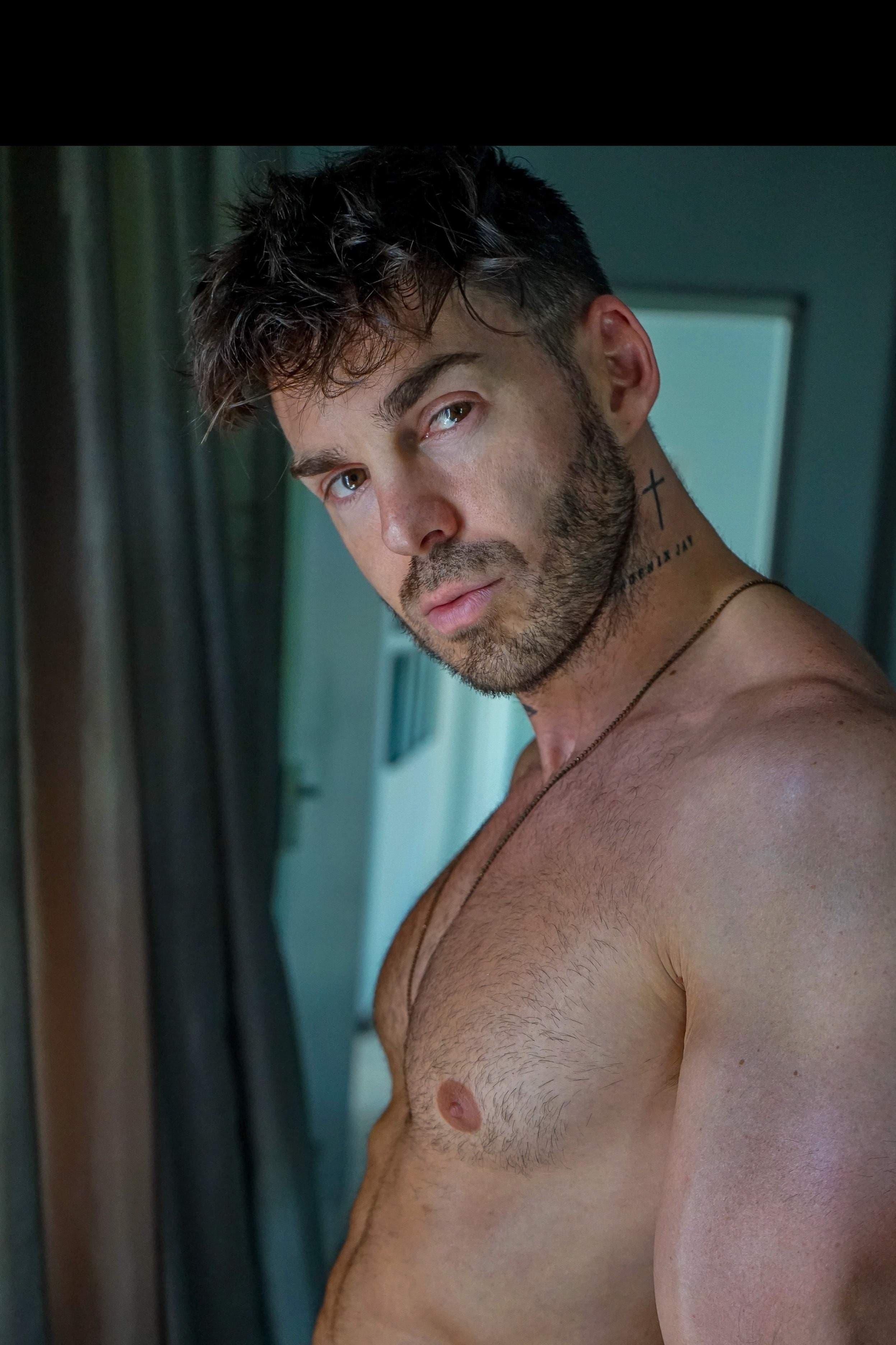 💦 Brad Jay