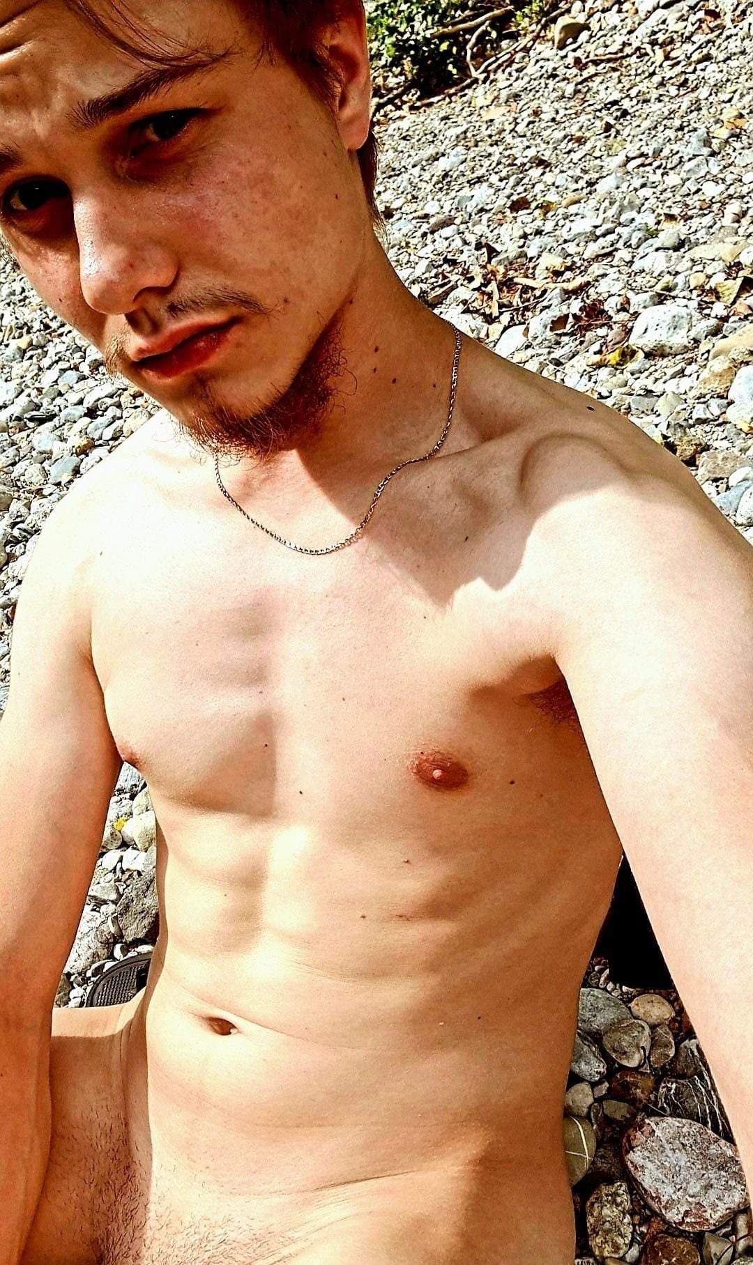 ⋉ʟuckyintyroke⋊