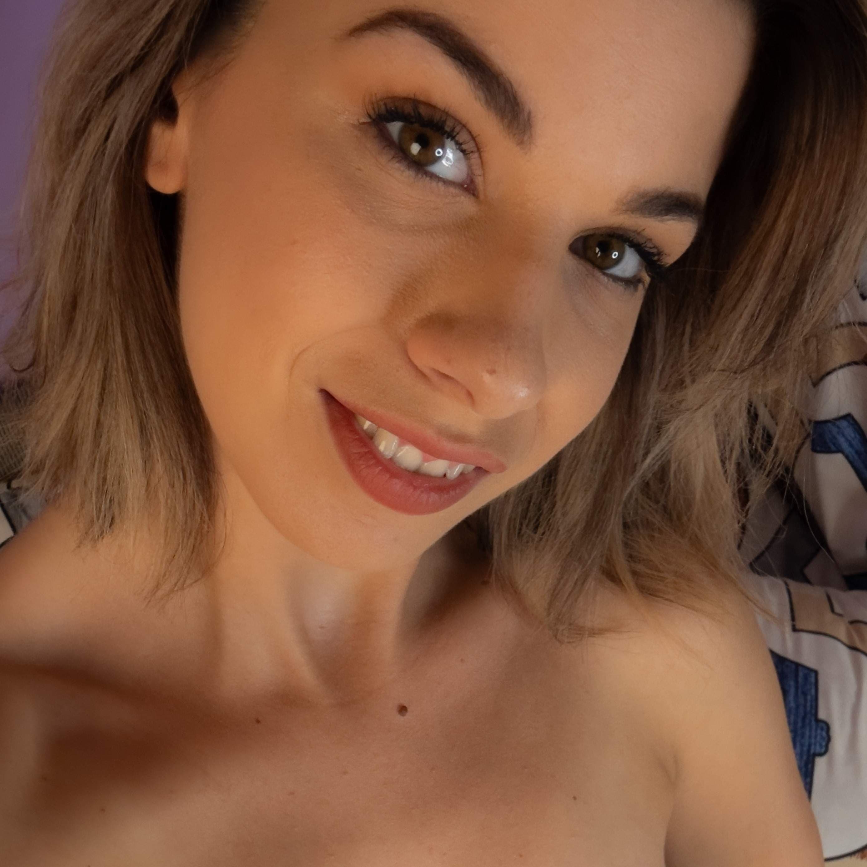 Lena 😍 LOVELY GIRL NEXT DOOR