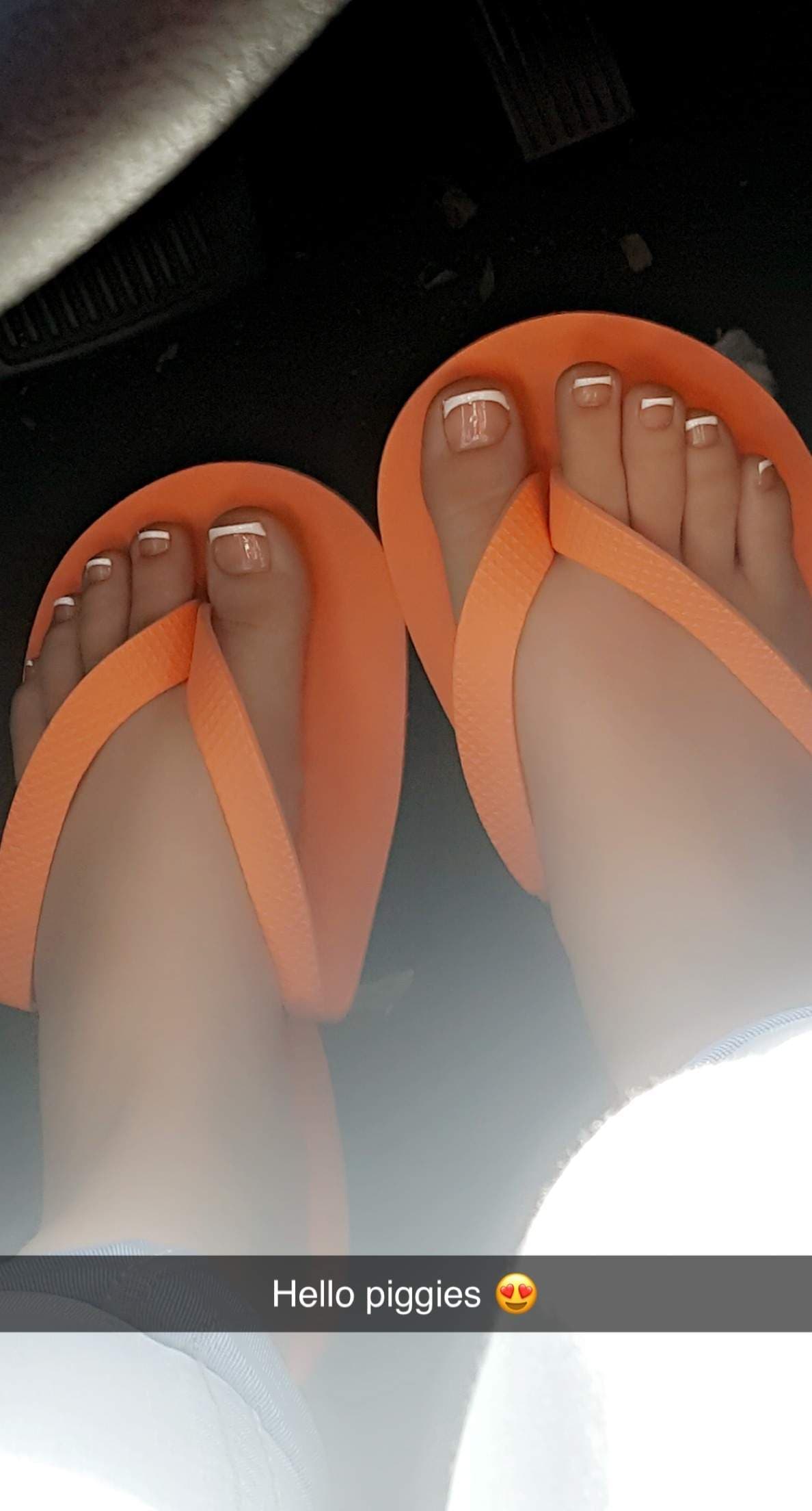 Piggies 👣 & Claws 💅🏽