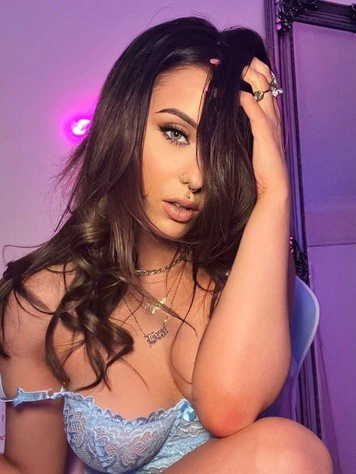 GoddessAlexaCole 🤤😵💫