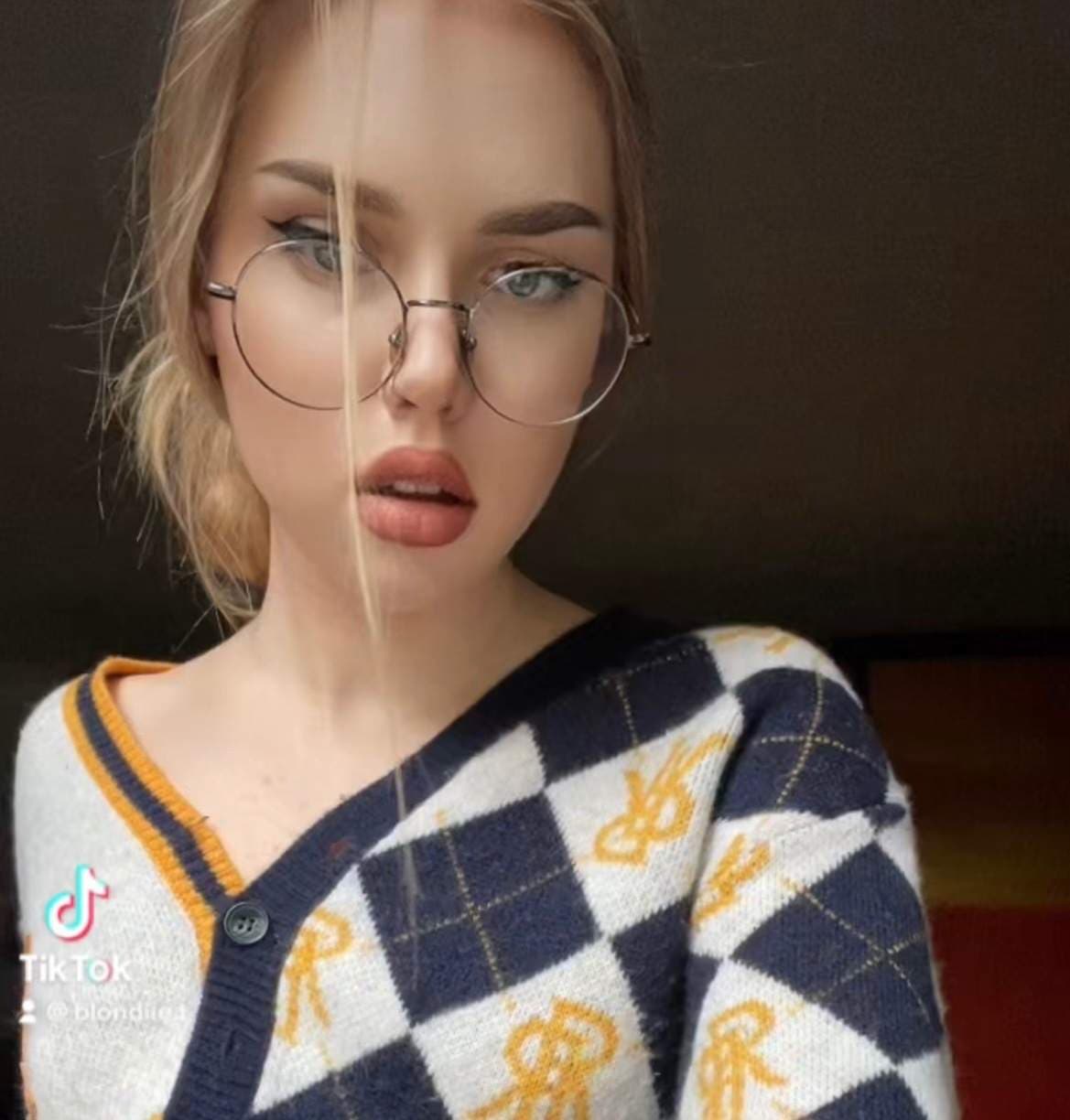 🍦Blondie