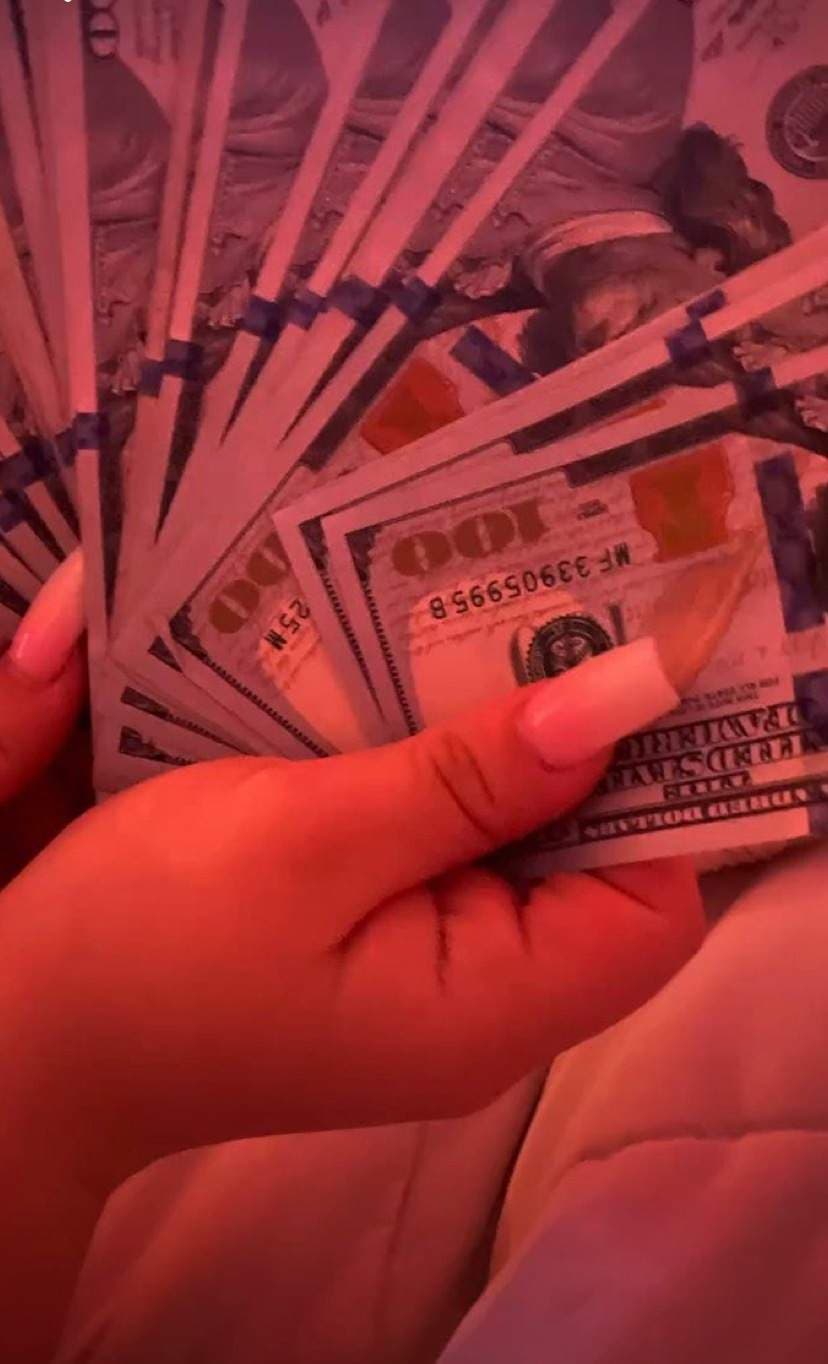 𝐎𝐩𝐞𝐧 𝐘𝐨𝐮𝐫 𝐅𝐮𝐜𝐤𝐢𝐧𝐠 𝐖𝐀𝐋𝐋𝐄𝐓 ! 🤑