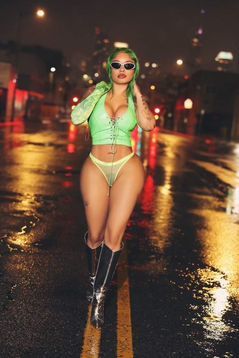WhatChicaDoing