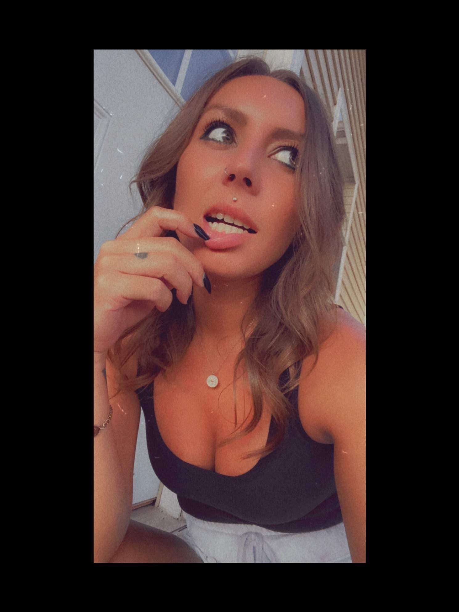 Erika Hilst