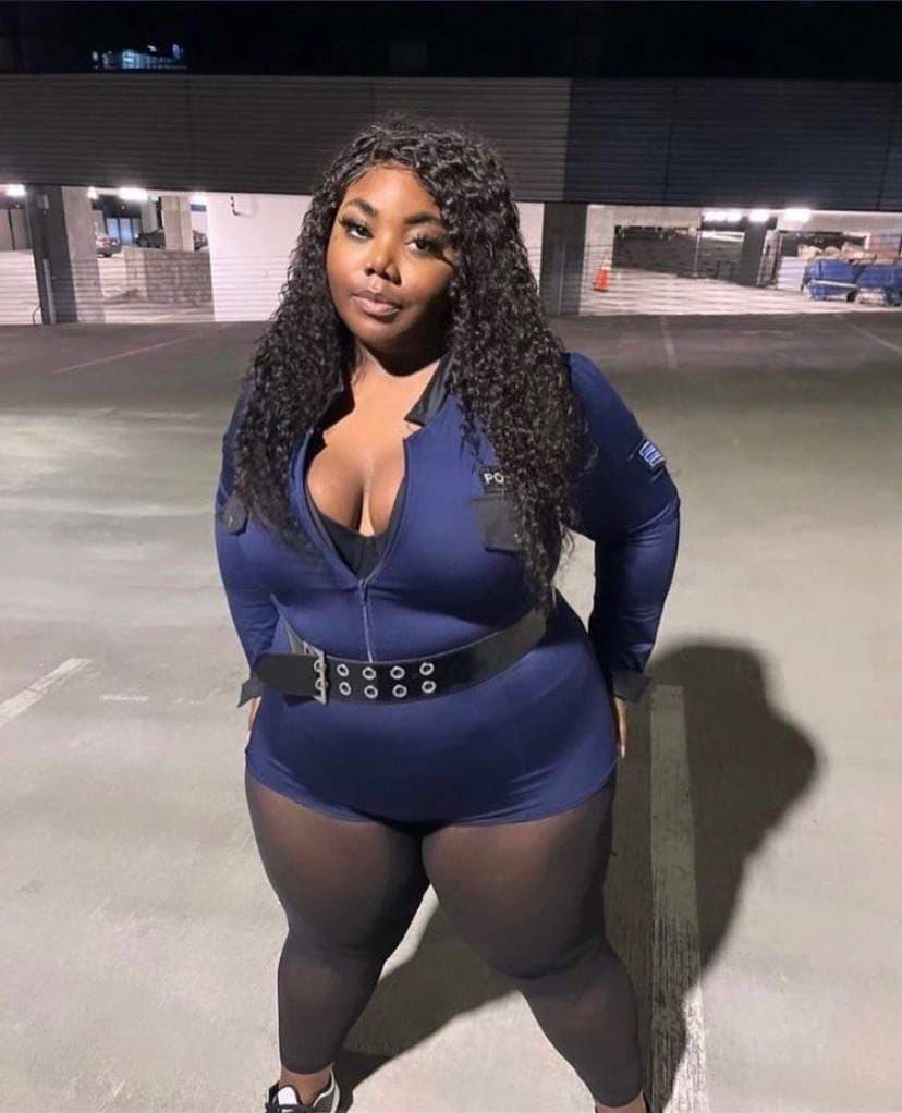 LENA💦 SEXTING 24/7 🍑😍