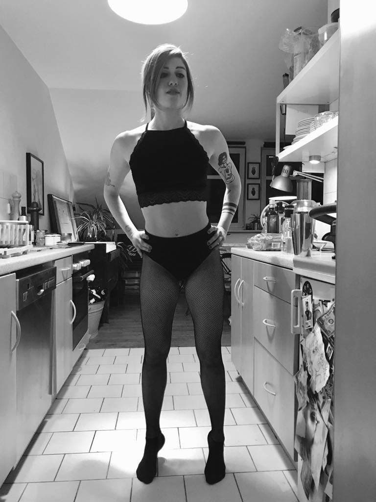 Lara Bon