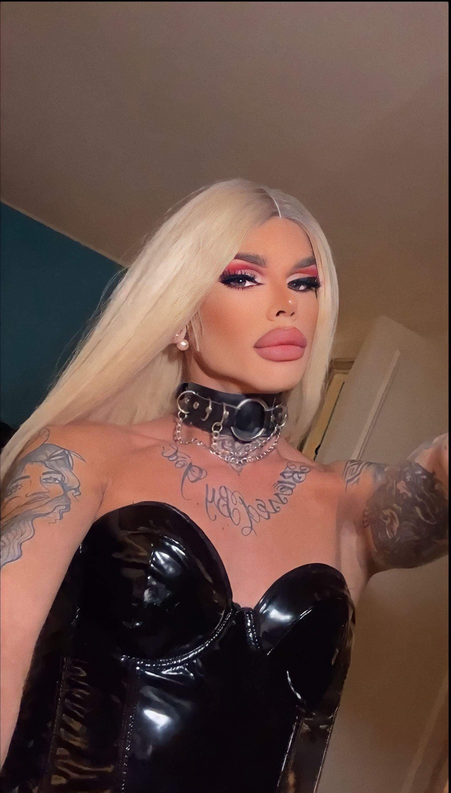 Clara Lima in London😈