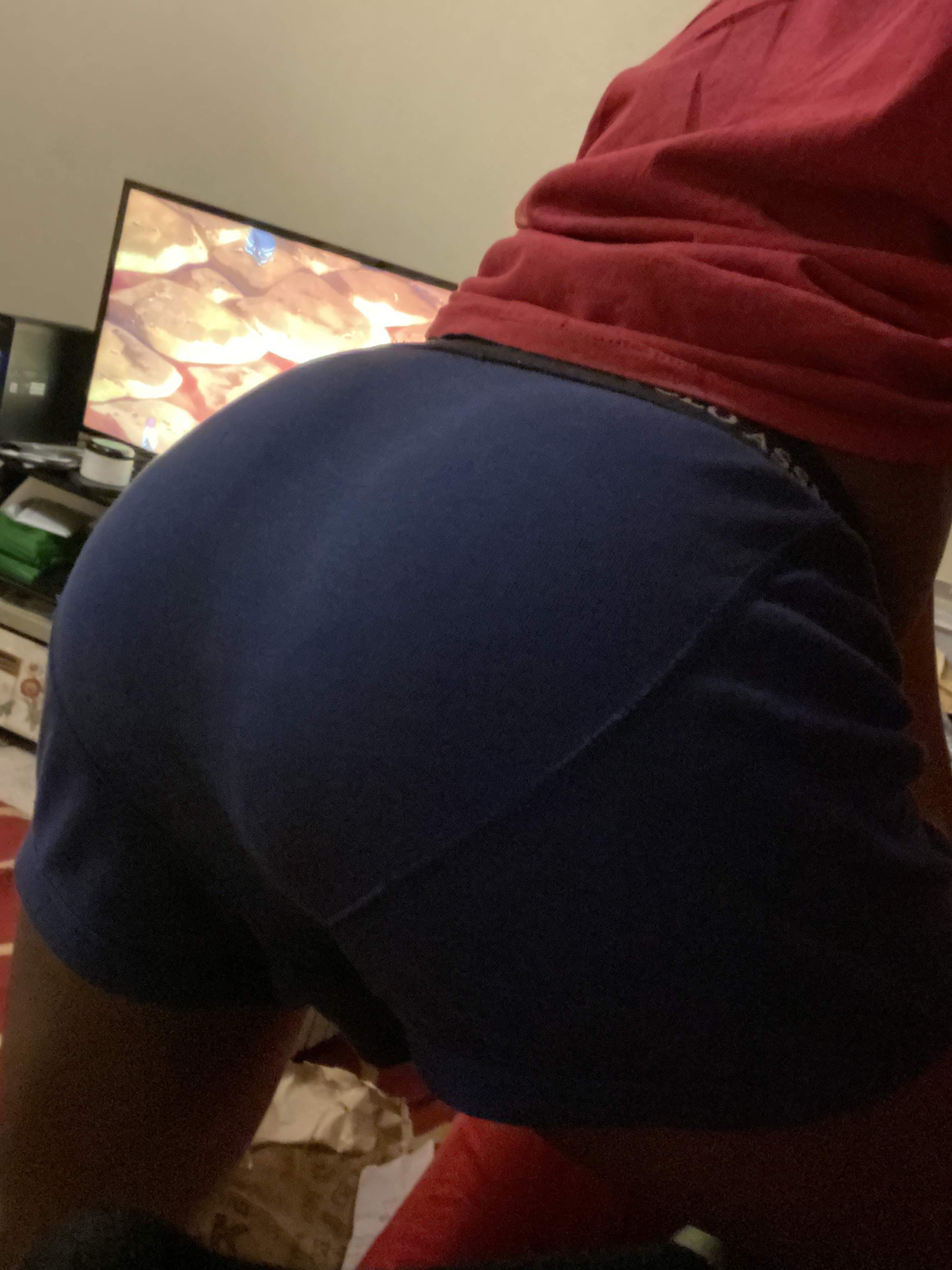 Anon Chi Bottom
