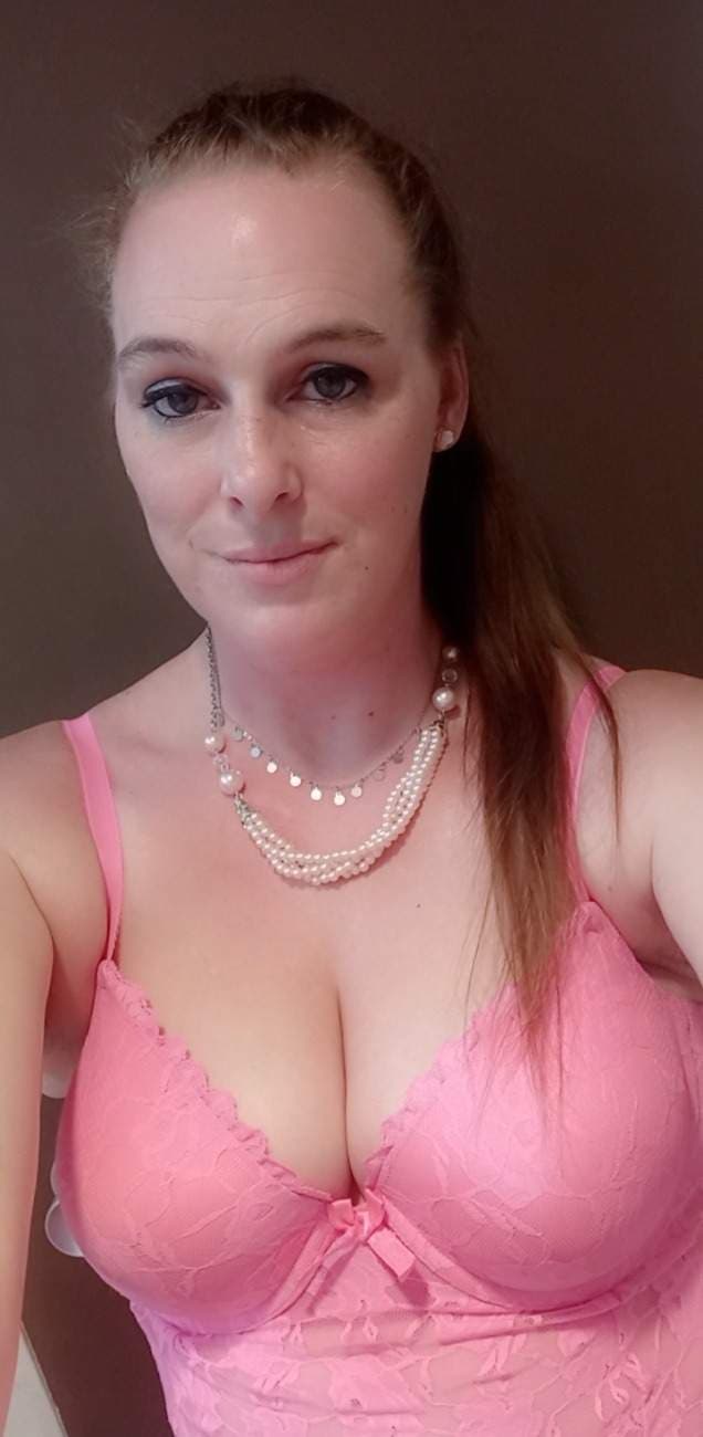 Amber M Schroeder